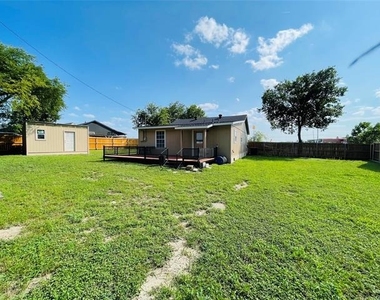 109 Lois Street - Photo Thumbnail 19