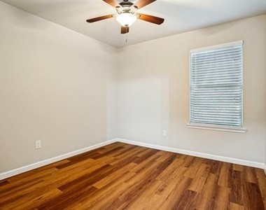 1127 Roman Drive - Photo Thumbnail 19