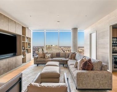 1747 Leonard Street - Photo Thumbnail 6