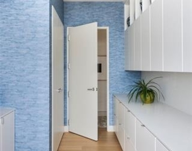 1747 Leonard Street - Photo Thumbnail 27