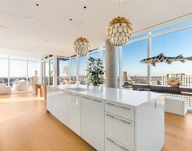1747 Leonard Street - Photo Thumbnail 11