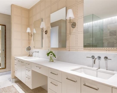 1747 Leonard Street - Photo Thumbnail 23