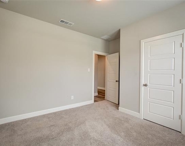1817 Arbor Drive - Photo Thumbnail 20
