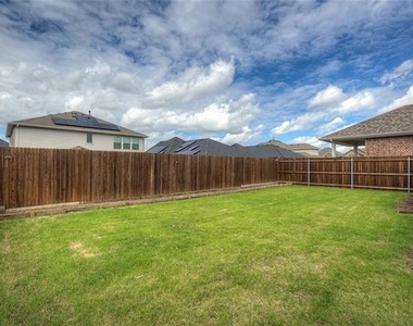 1817 Arbor Drive - Photo Thumbnail 31