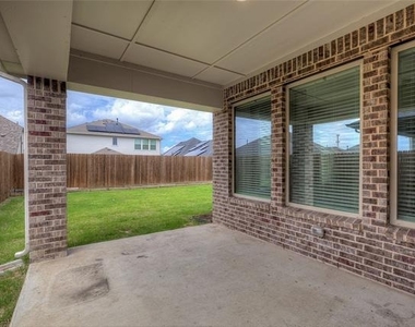 1817 Arbor Drive - Photo Thumbnail 29