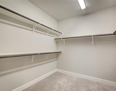 1817 Arbor Drive - Photo Thumbnail 18