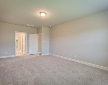 1817 Arbor Drive - Photo Thumbnail 14