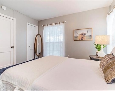 1201 W Alan Avenue - Photo Thumbnail 13