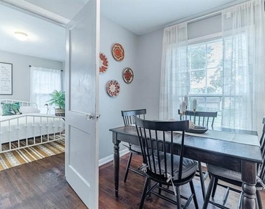 1201 W Alan Avenue - Photo Thumbnail 9