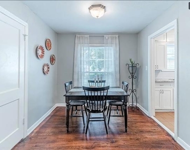 1201 W Alan Avenue - Photo Thumbnail 8