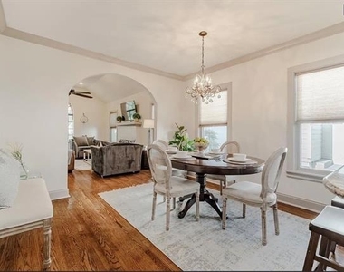 915 Stewart - Photo Thumbnail 7