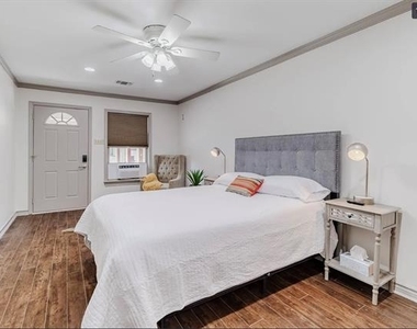 915 Stewart - Photo Thumbnail 15