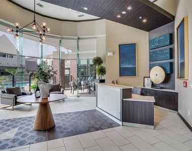 4200 Broadway Avenue - Photo Thumbnail 3