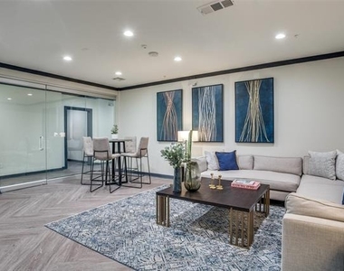 4200 Broadway Avenue - Photo Thumbnail 4