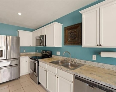 2201 Tailburton Court - Photo Thumbnail 9