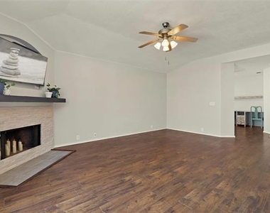 2201 Tailburton Court - Photo Thumbnail 5