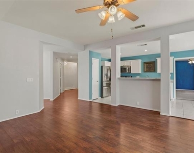 2201 Tailburton Court - Photo Thumbnail 6