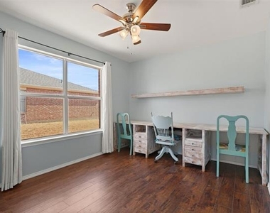 2201 Tailburton Court - Photo Thumbnail 15