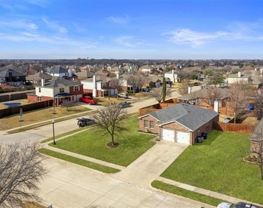 2201 Tailburton Court - Photo Thumbnail 1