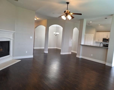 11607 Michele Drive - Photo Thumbnail 1