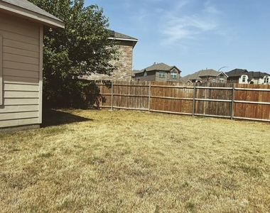 1717 Grassy View Drive - Photo Thumbnail 9