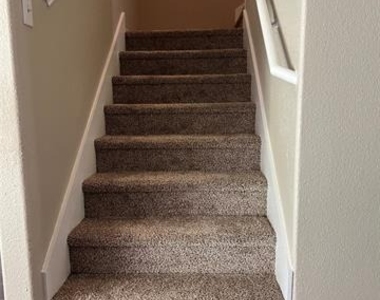 1717 Grassy View Drive - Photo Thumbnail 8