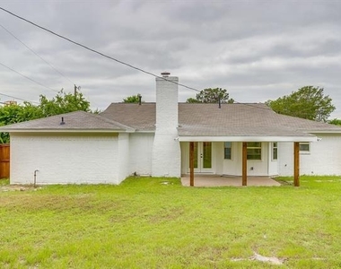 220 Rolling Hills Drive - Photo Thumbnail 39