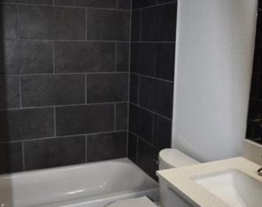 1216 W Nelson Street - Photo Thumbnail 14