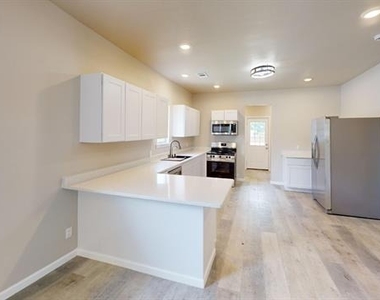 2209 Wellington Street - Photo Thumbnail 4