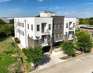 2712 Wingate Street - Photo Thumbnail 1