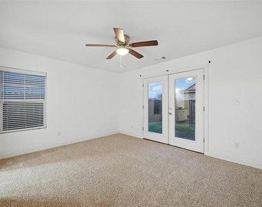 607 E Carter Street - Photo Thumbnail 9