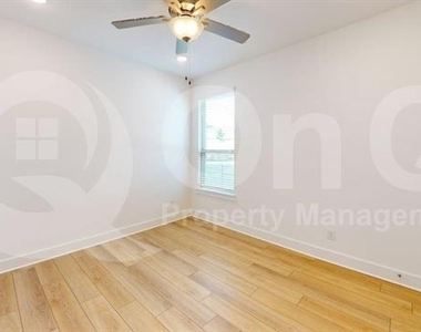 2950 Frederick Drive - Photo Thumbnail 10