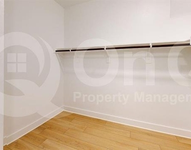 2950 Frederick Drive - Photo Thumbnail 16