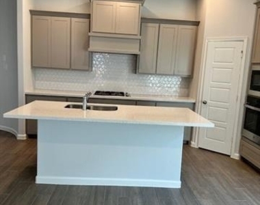 9313 Winding Creek Drive - Photo Thumbnail 4