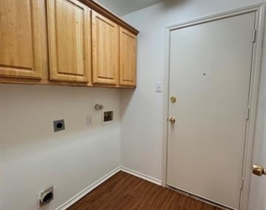 414 N Jackson Avenue - Photo Thumbnail 25