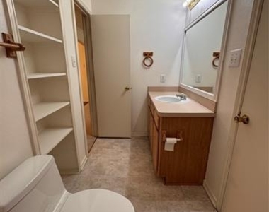 414 N Jackson Avenue - Photo Thumbnail 22