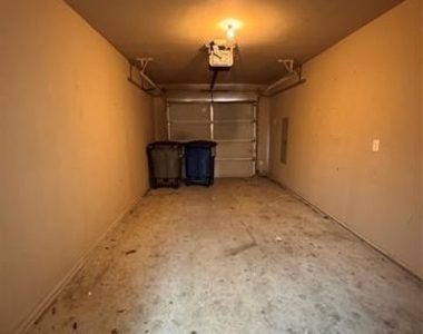 414 N Jackson Avenue - Photo Thumbnail 26