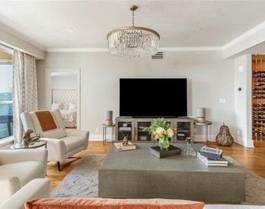 3401 Lee Parkway - Photo Thumbnail 8