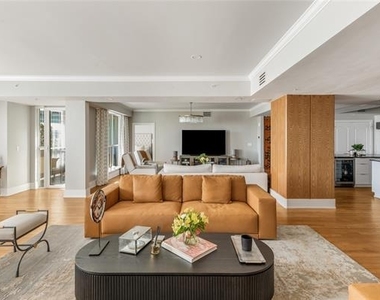 3401 Lee Parkway - Photo Thumbnail 4