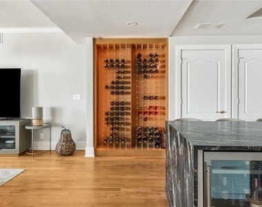 3401 Lee Parkway - Photo Thumbnail 9