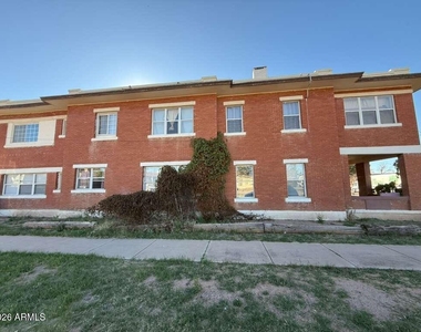 1165 E 10th Street - Photo Thumbnail 2