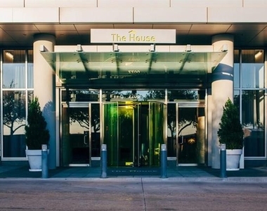 2200 Victory Avenue - Photo Thumbnail 21