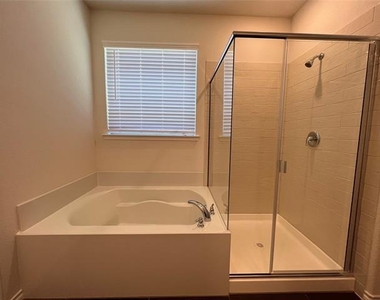 11240 Aspen Trail - Photo Thumbnail 20