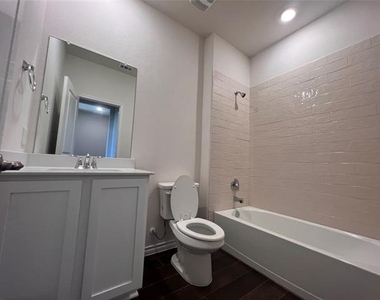 11240 Aspen Trail - Photo Thumbnail 15