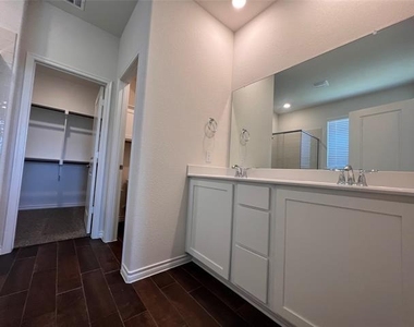 11240 Aspen Trail - Photo Thumbnail 21