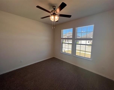 11240 Aspen Trail - Photo Thumbnail 14