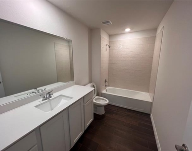 11240 Aspen Trail - Photo Thumbnail 27