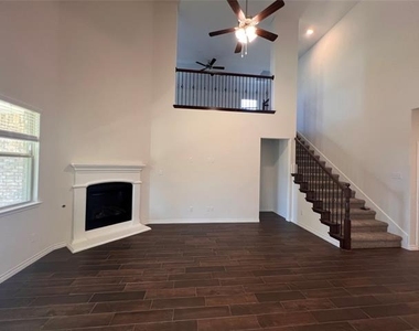 11240 Aspen Trail - Photo Thumbnail 12