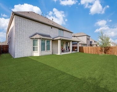 1701 Rain Lily Street - Photo Thumbnail 27