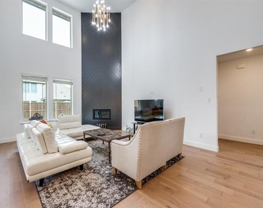 1701 Rain Lily Street - Photo Thumbnail 6